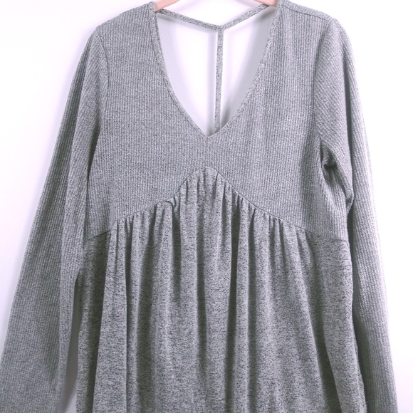 Maurices Tops - Maurices Long Sleeve VNeck Heather Grey Top-Size L